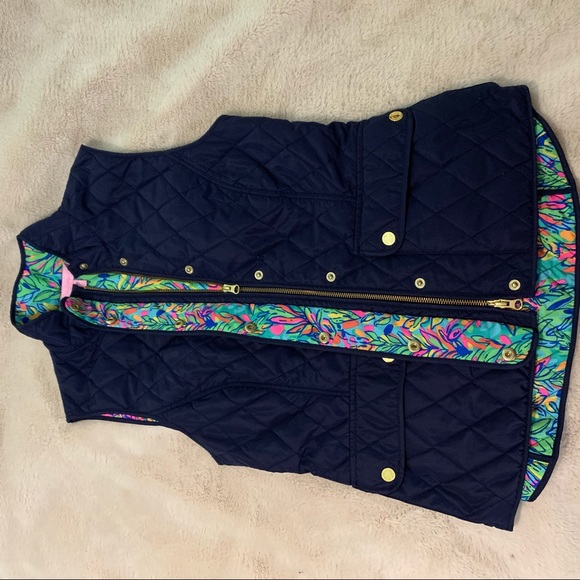 Lily Pulitzer { Getaway } Puffer Navy Spring Vest - Picture 2 of 8